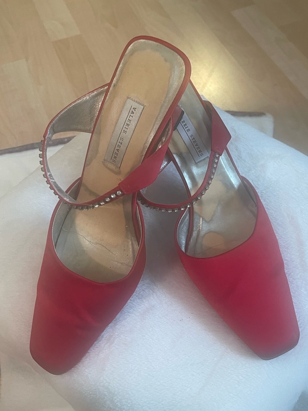 Red ladies heels